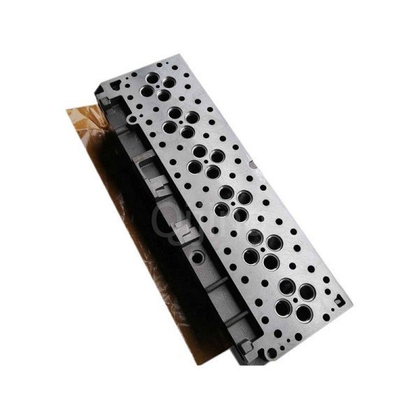 Cummins ISC Parts Cylinder Head 3969734